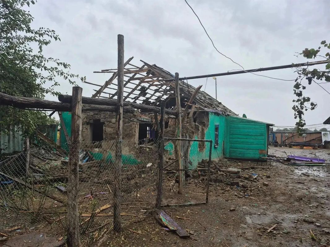 Руслан Хоменко: За неделю Алешкинский округ снова били по самому уязвимому — по людям, по рынку, по почте, по энергетике и водоснабжению и воде Руслан Хоменко: За неделю Алешкинский округ снова били по самому уязвимому — по людям, по рынку, по почте, по энергетике и водоснабжению и воде
