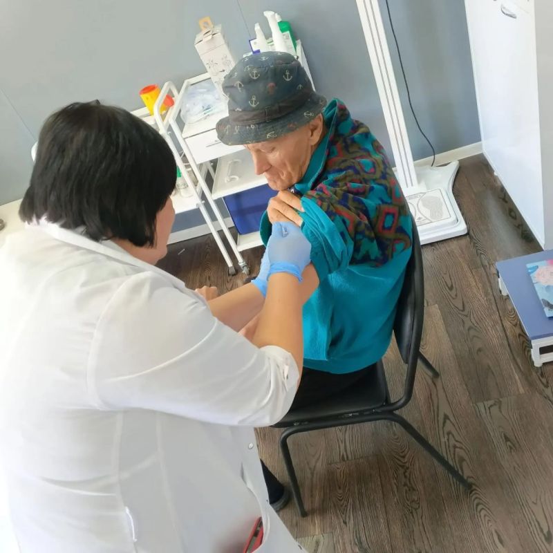 Подопечные Ушкальского интерната прошли вакцинацию от сезонных заболеваний Подопечные Ушкальского интерната прошли вакцинацию от сезонных заболеваний