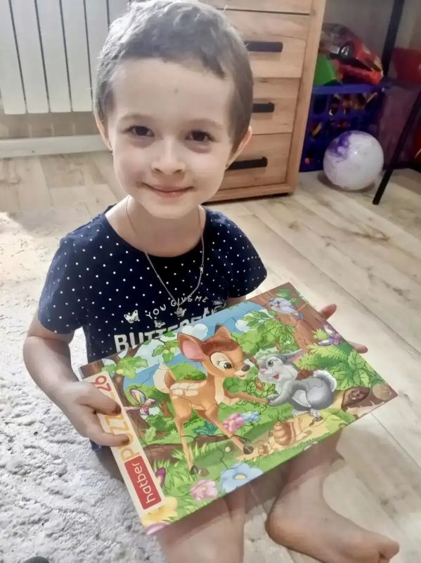 В рюкзаке у «Туриста» было место для игрушек В рюкзаке у «Туриста» было место для игрушек