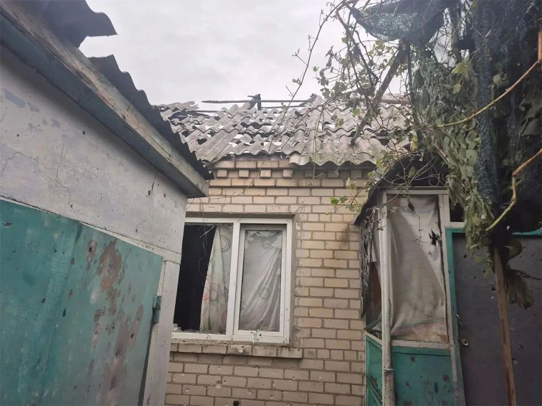Руслан Хоменко: За неделю Алешкинский округ снова били по самому уязвимому — по людям, по рынку, по почте, по энергетике и водоснабжению и воде Руслан Хоменко: За неделю Алешкинский округ снова били по самому уязвимому — по людям, по рынку, по почте, по энергетике и водоснабжению и воде
