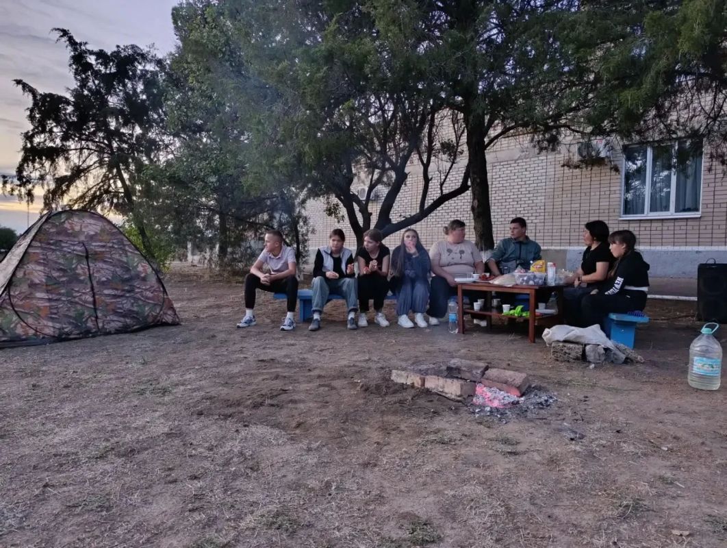 Как в Ивановке отметили Всемирный День туризма: костёр, палатка и песни до заката Как в Ивановке отметили Всемирный День туризма: костёр, палатка и песни до заката