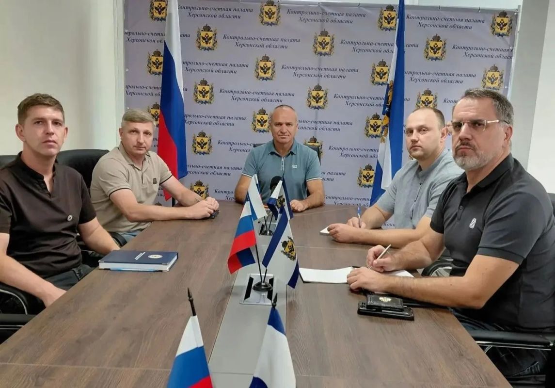 Сотрудники Контрольно-счетной палаты Херсонской области приняли участие в семинаре-совещании, проведённом в формате видеоконференции Советом контрольно-счетных органов в Южном Федеральном округе