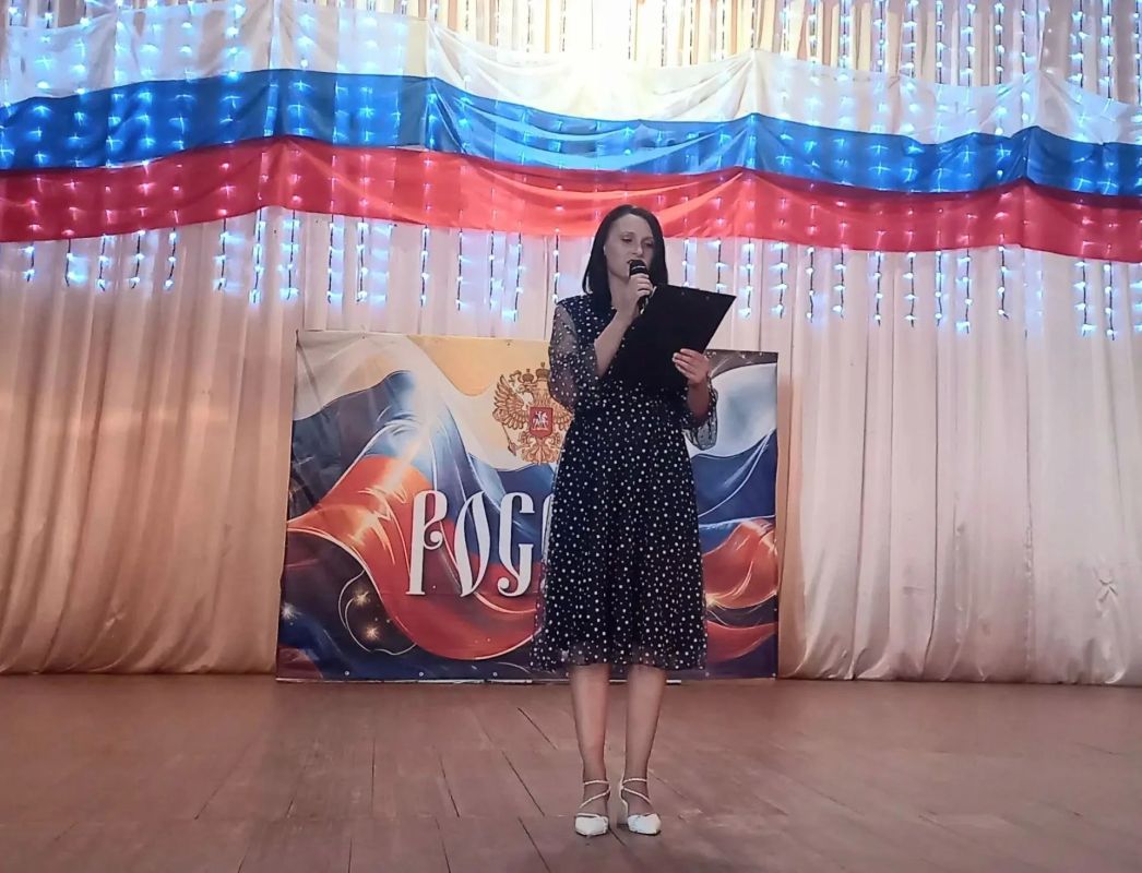 В Плавском прошло торжественное собрание «Вместе мы – большая сила» В Плавском прошло торжественное собрание «Вместе мы – большая сила»