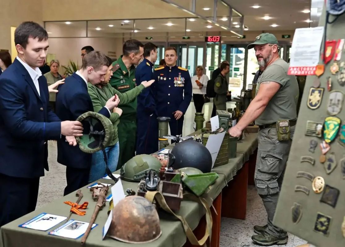 В СК России состоялся торжественный музыкально-поэтический вечер, приуроченный к четвертой годовщине воссоединения ДНР, ЛНР, Запорожской и Херсонской областей с Россией В СК России состоялся торжественный музыкально-поэтический вечер, приуроченный к четвертой годовщине воссоединения ДНР, ЛНР, Запорожской и Херсонской областей с Россией
