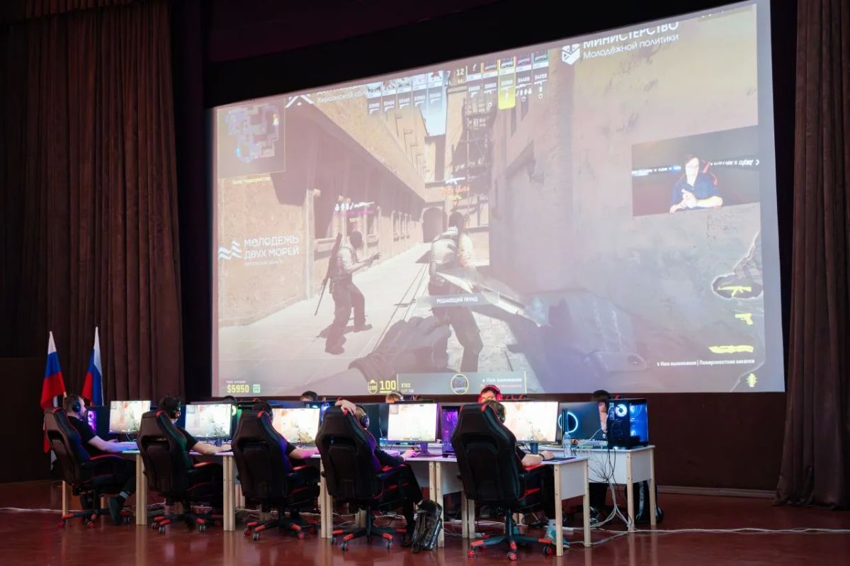 Кто тут лучший в Counter-Strike? Молодёжь Херсонщины выясняла это на кибертурнире в День воссоединения Кто тут лучший в Counter-Strike? Молодёжь Херсонщины выясняла это на кибертурнире в День воссоединения