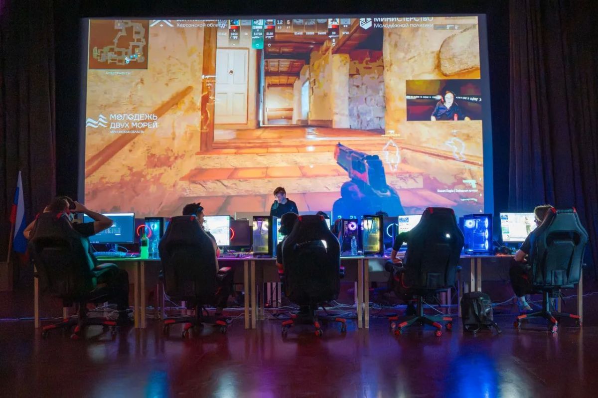 Кто тут лучший в Counter-Strike? Молодёжь Херсонщины выясняла это на кибертурнире в День воссоединения Кто тут лучший в Counter-Strike? Молодёжь Херсонщины выясняла это на кибертурнире в День воссоединения