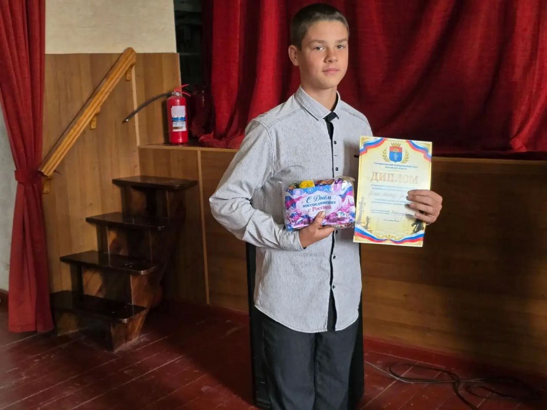 В ДК села Круглоозёрка прошёл праздничный концерт ко Дню воссоединения В ДК села Круглоозёрка прошёл праздничный концерт ко Дню воссоединения