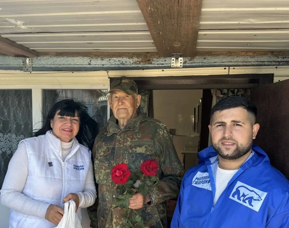 Эти песни помнят наизусть. В Вербах-Вольном поздравления ко Дню пожилых людей продолжились песнями Эти песни помнят наизусть. В Вербах-Вольном поздравления ко Дню пожилых людей продолжились песнями