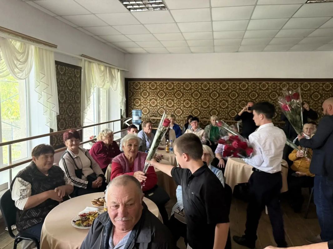 День мудрости и тепла. Сегодня в Новотроицком центре культуры и досуга было по-особенному уютно День мудрости и тепла. Сегодня в Новотроицком центре культуры и досуга было по-особенному уютно