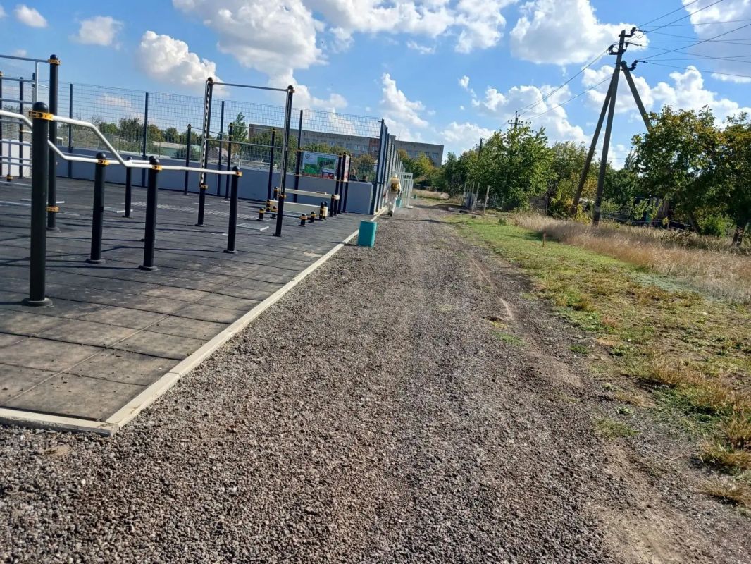 В населённых пунктах Чаплинского муниципального округа продолжаются работы по акарицидной обработке В населённых пунктах Чаплинского муниципального округа продолжаются работы по акарицидной обработке