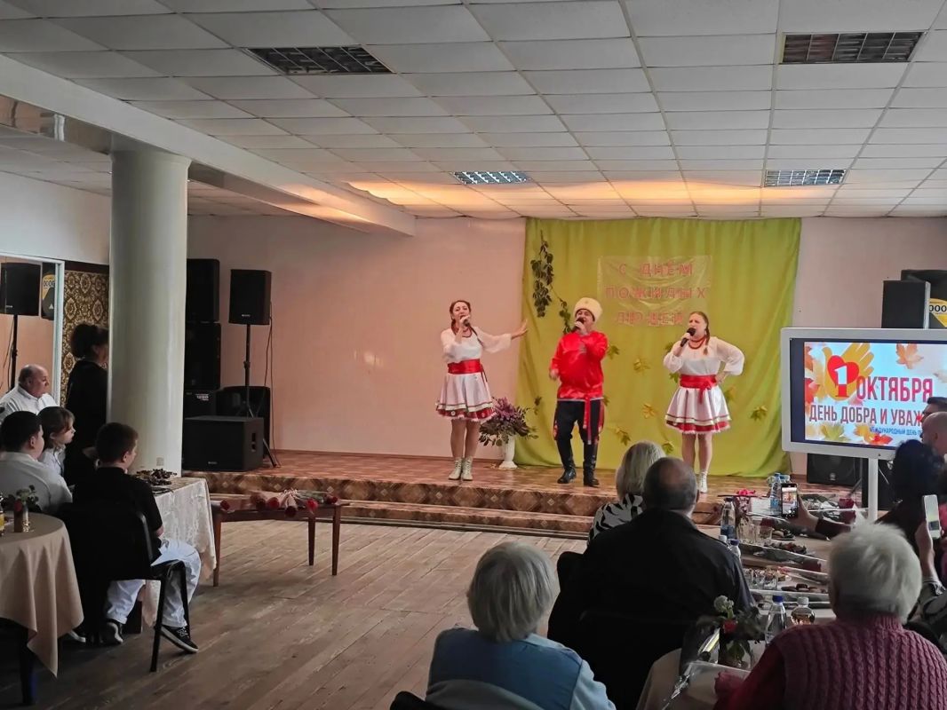 День мудрости и тепла. Сегодня в Новотроицком центре культуры и досуга было по-особенному уютно День мудрости и тепла. Сегодня в Новотроицком центре культуры и досуга было по-особенному уютно