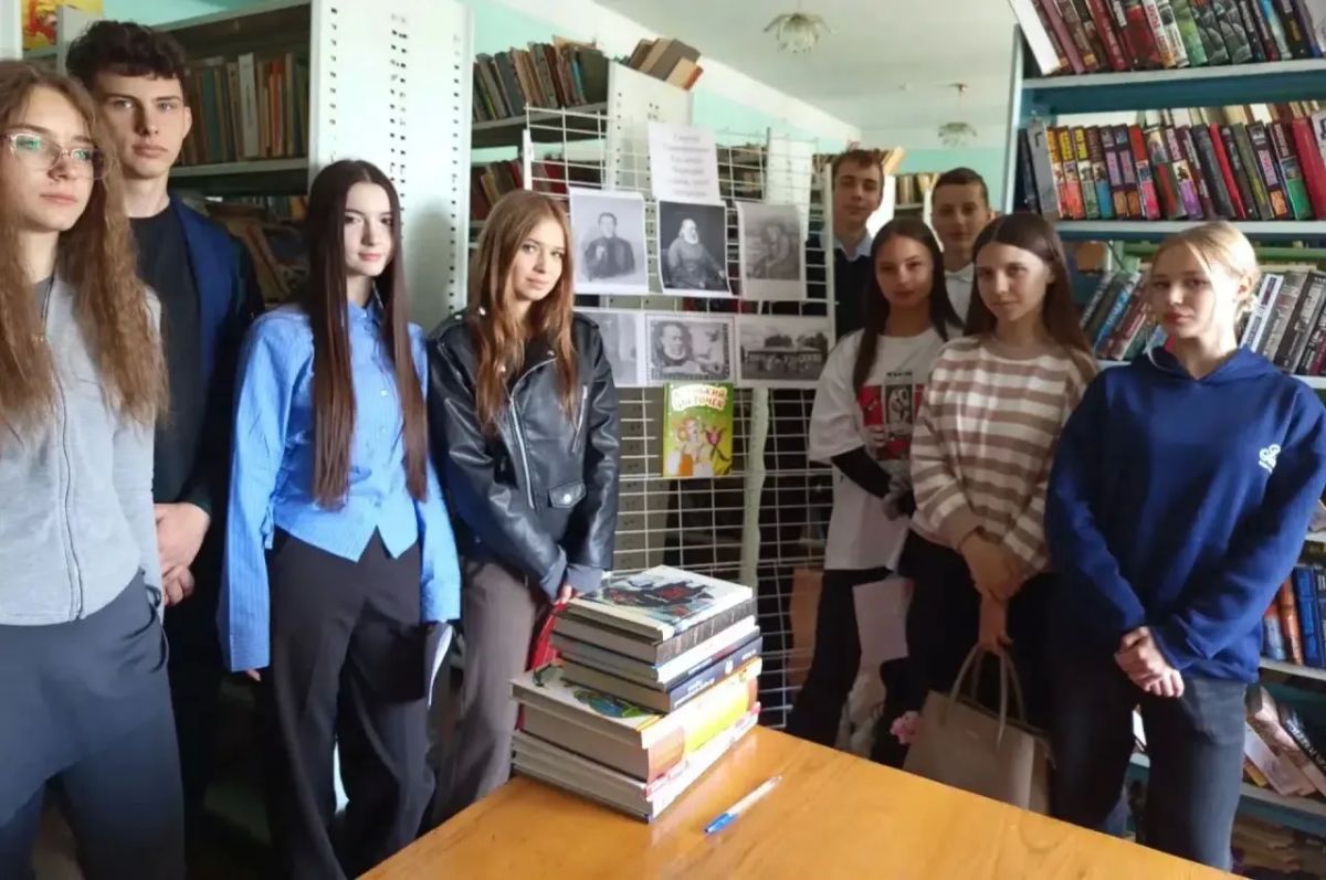 «Аленький цветочек» на книжной полке: в библиотеке Ивановского округа открылась выставка к 235-летию Сергея Аксакова