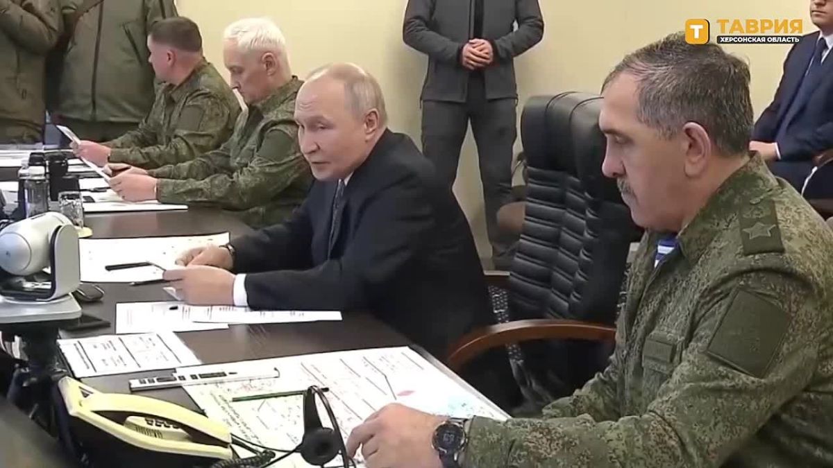 Владимир Путин: в соответствии с планом подготовки Вооруженных сил России проведено стратегическое командно-штабное учение "Центр-2026"