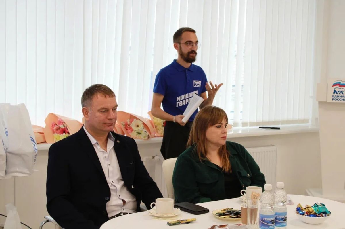 Педагогов Херсонской области поздравили с Днём учителя Педагогов Херсонской области поздравили с Днём учителя