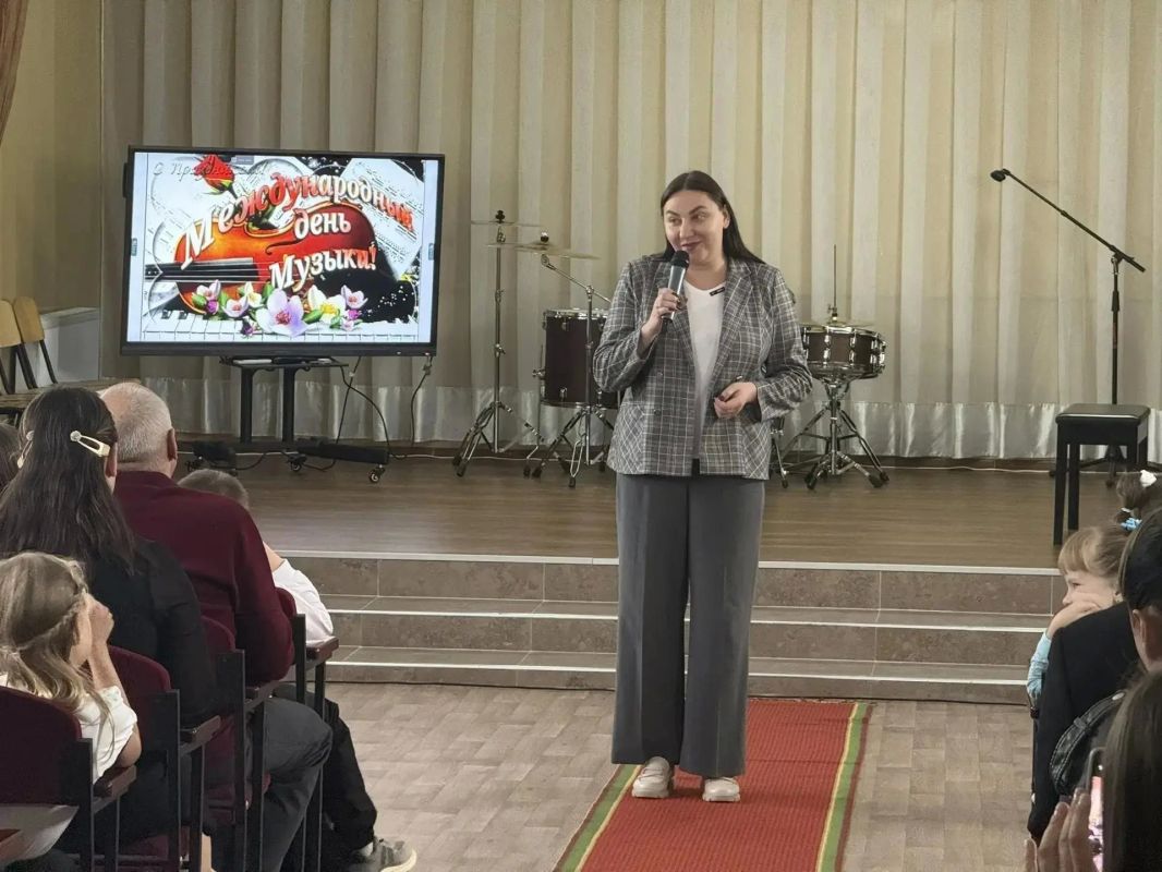 В День пожилого человека «Единая Россия» и молодогвардейцы поздравили старшее поколение Херсонской области В День пожилого человека «Единая Россия» и молодогвардейцы поздравили старшее поколение Херсонской области