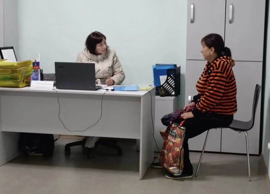 Начальник Васильевского территориального отдела Татьяна Гонгало провела личный приём жителей Начальник Васильевского территориального отдела Татьяна Гонгало провела личный приём жителей