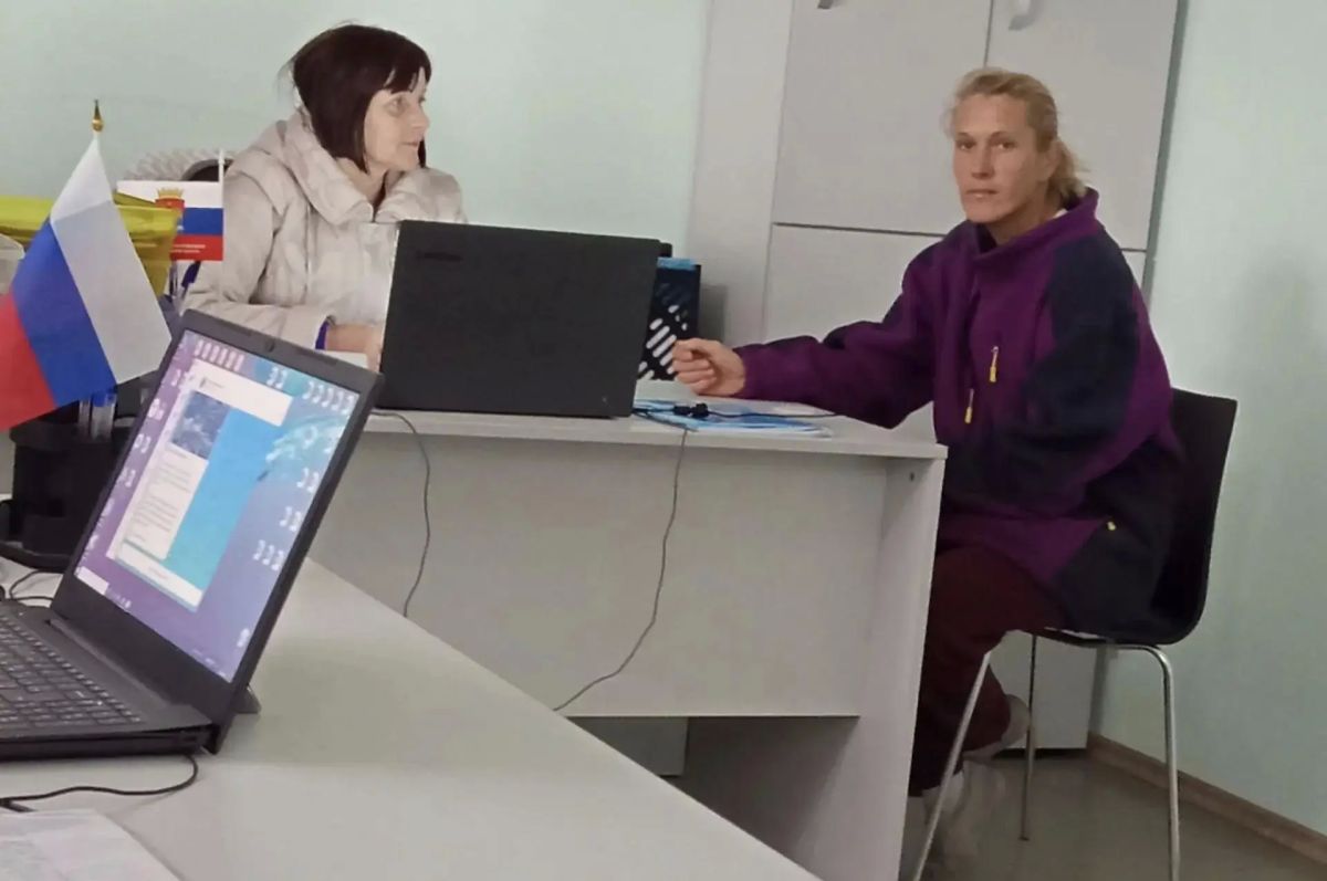 Начальник Васильевского территориального отдела Татьяна Гонгало провела личный приём жителей Начальник Васильевского территориального отдела Татьяна Гонгало провела личный приём жителей