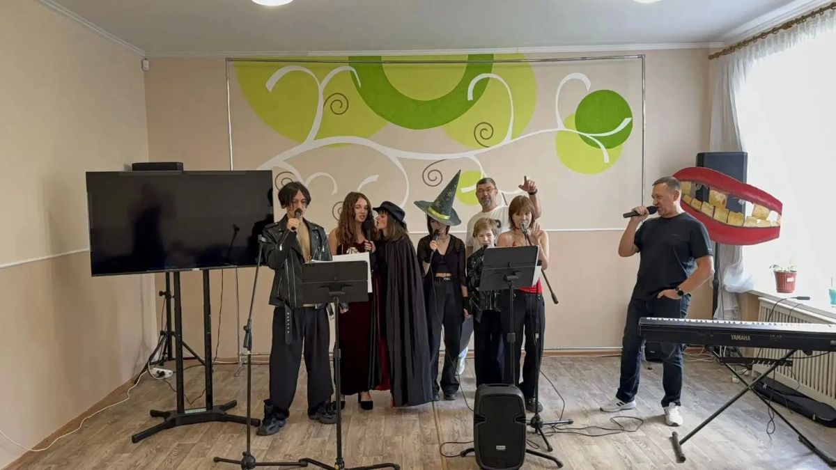 Вечер памяти «Короля и Шута»: в ЦКД Скадовска прошёл «Музыкальный десант»