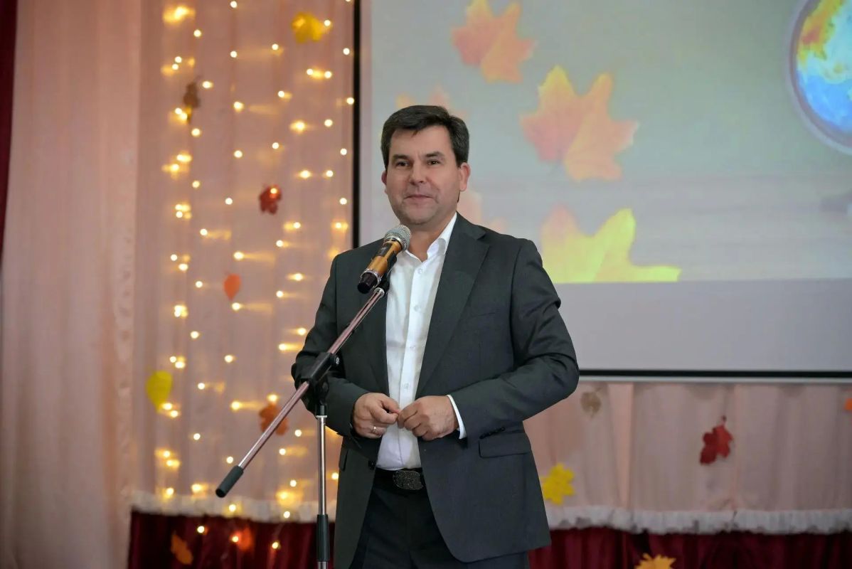 День учителя: праздник признательности и уважения День учителя: праздник признательности и уважения