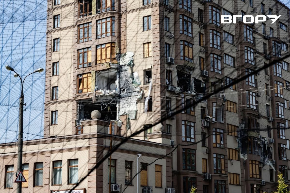 Инженерные сооружения ВСУ. Защитная сетка на дороге Инженерные сооружения ВСУ. Защитная сетка на дороге