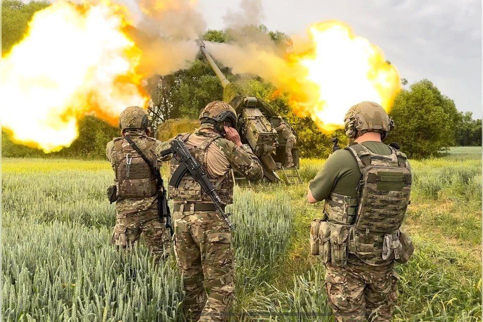 Блиндаж с боевиками ВСУ уничтожили артогнем на правом берегу Днепра