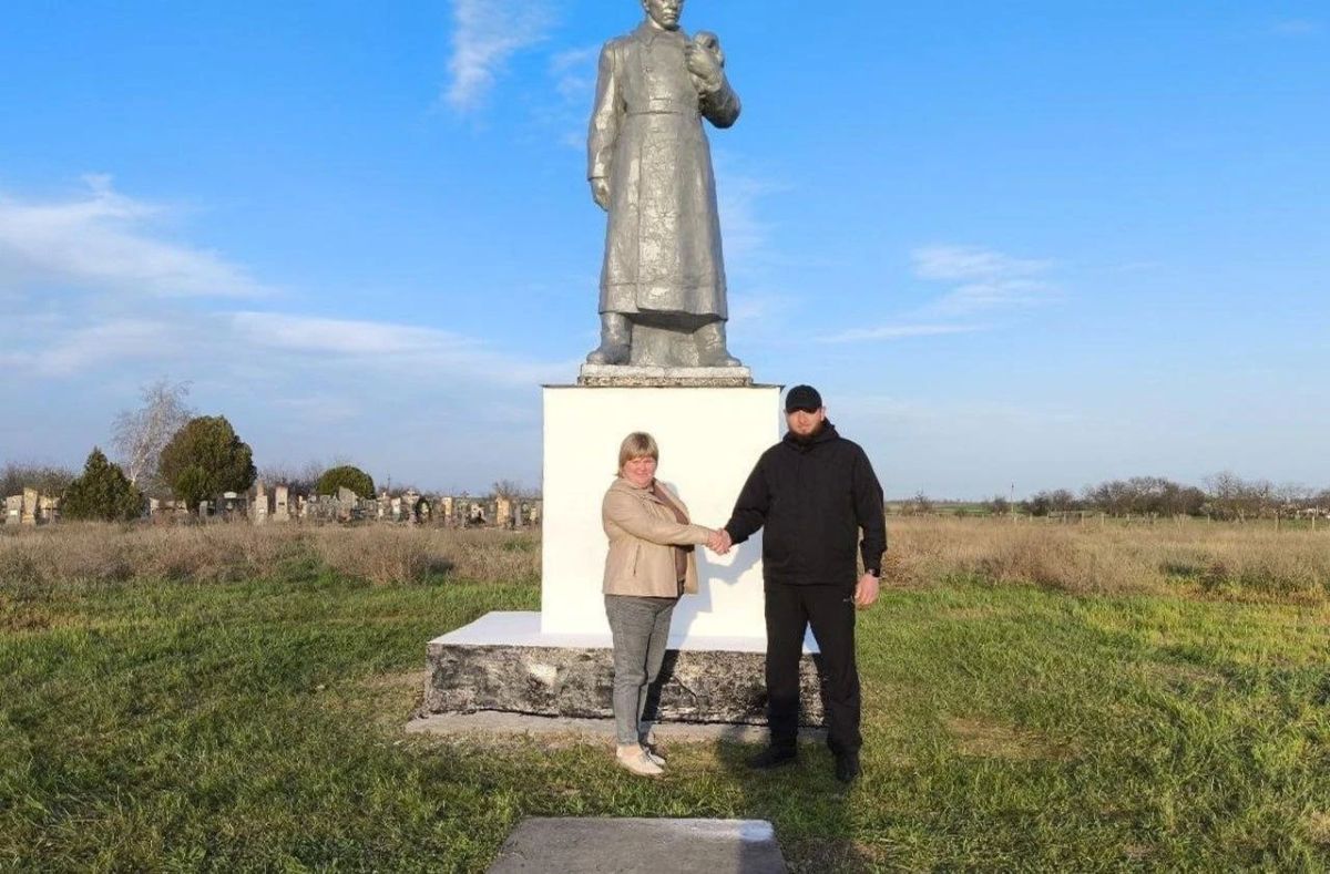 Кабардино-Балкария в рамках шефской помощи Херсонской области участвует в восстановлении объектов исторической памяти в Скадовском и Голопристанском округах Кабардино-Балкария в рамках шефской помощи Херсонской области участвует в восстановлении объектов исторической памяти в Скадовском и Голопристанском округах