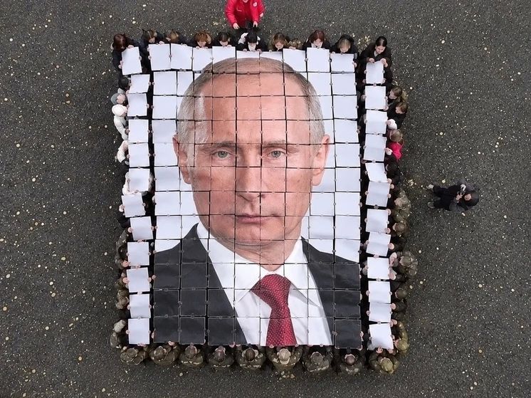 Ко Дню рождения Владимира Путина в городах страны проходят флешмобы и праздничные акции Ко Дню рождения Владимира Путина в городах страны проходят флешмобы и праздничные акции