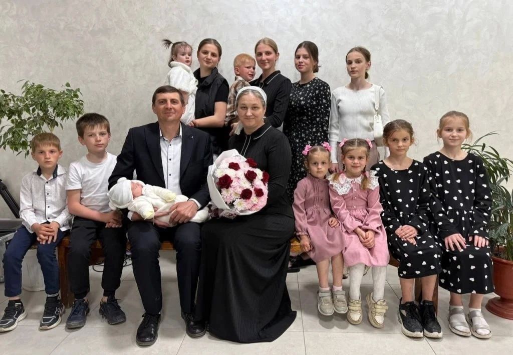WarGonzo: Дрон ВСУ убил отца 13 детей и его 15-летнюю дочь WarGonzo: Дрон ВСУ убил отца 13 детей и его 15-летнюю дочь
