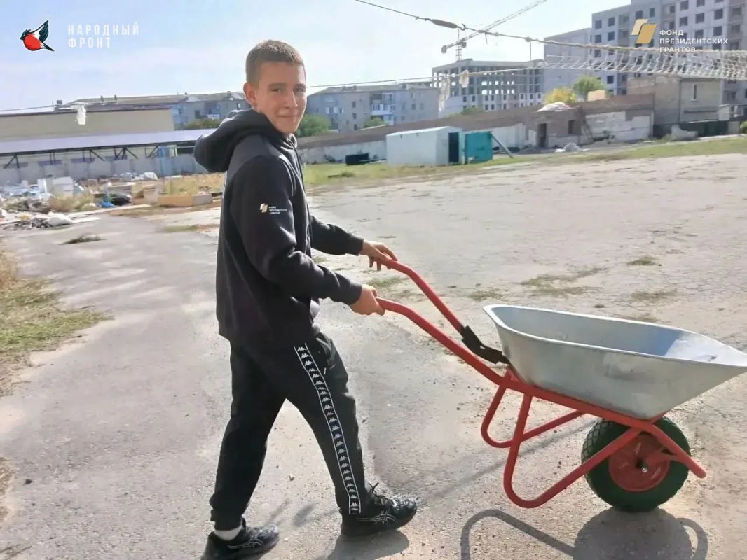 Подарок для Лидера Народного фронта — это добрые дела для своей страны! Подарок для Лидера Народного фронта — это добрые дела для своей страны!