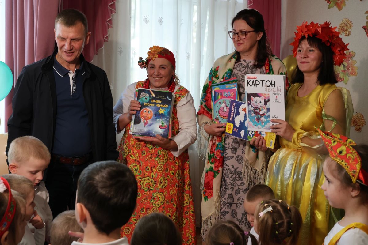 Осеннее настроение и тёплые слова: как в Геническе встретили осень Осеннее настроение и тёплые слова: как в Геническе встретили осень