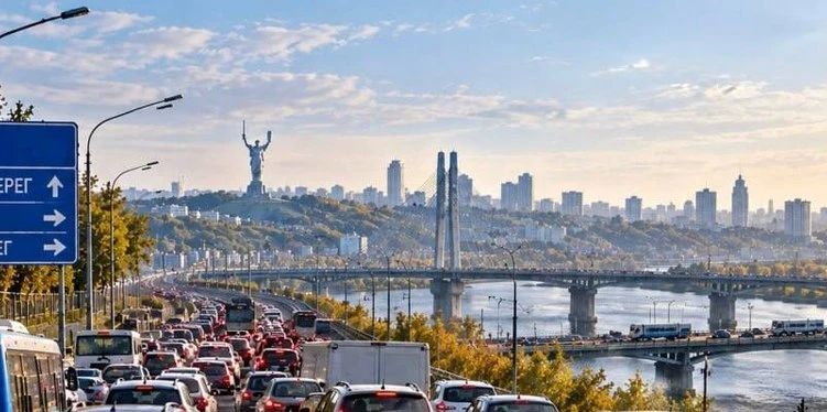 «Будет намного хуже. Пока по мостам идёт тестовая пристрелка» – бежавший из Киева политолог «Будет намного хуже. Пока по мостам идёт тестовая пристрелка» – бежавший из Киева политолог
