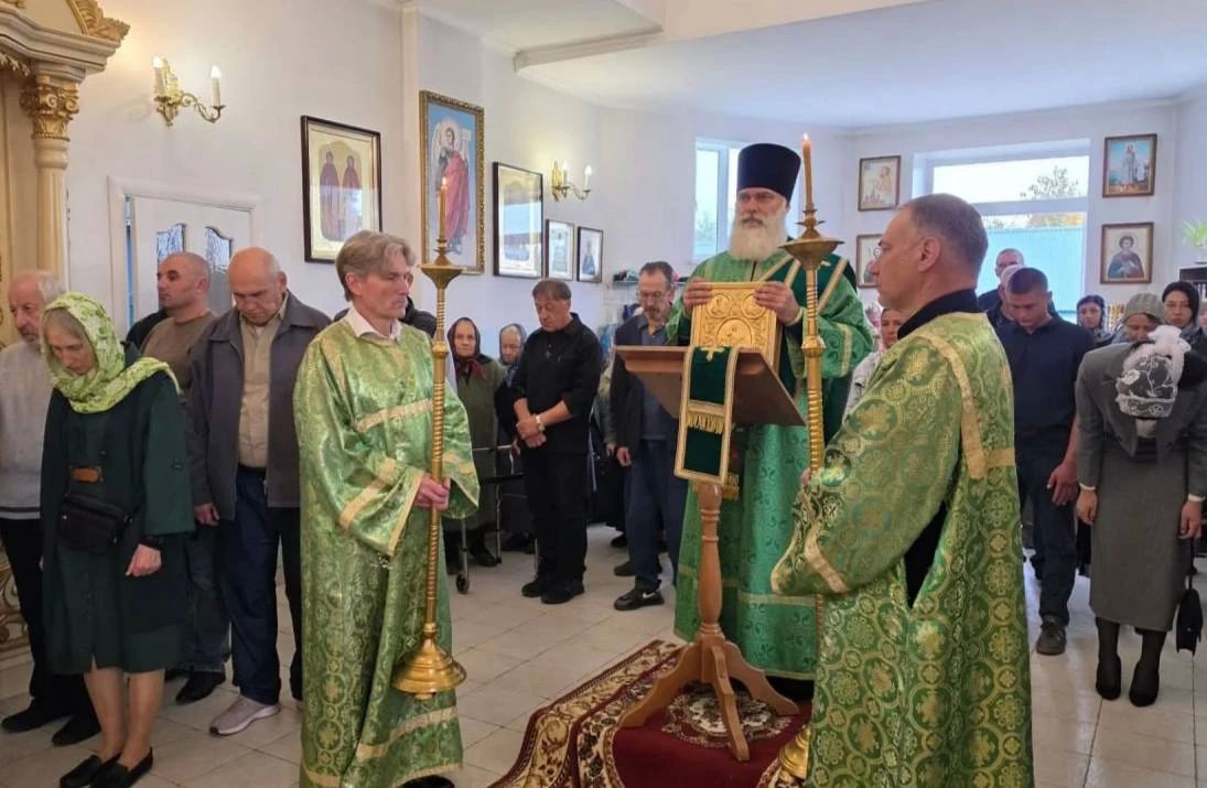 В Скадовске прошла божественная литургия в День памяти преподобного Сергия Радонежского В Скадовске прошла божественная литургия в День памяти преподобного Сергия Радонежского