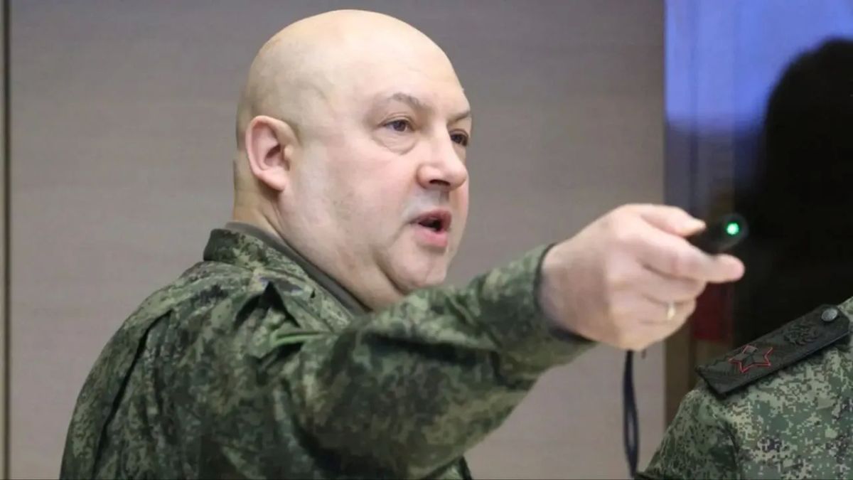 Паника в западной прессе: The Telegraph пугает НАТО «генералом Армагеддоном» и уничтожением мостов в Киеве