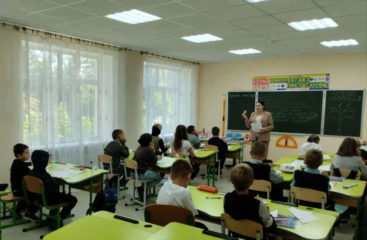 В Красненской школе прошли классные часы «Здоровье — главная ценность» В Красненской школе прошли классные часы «Здоровье — главная ценность»