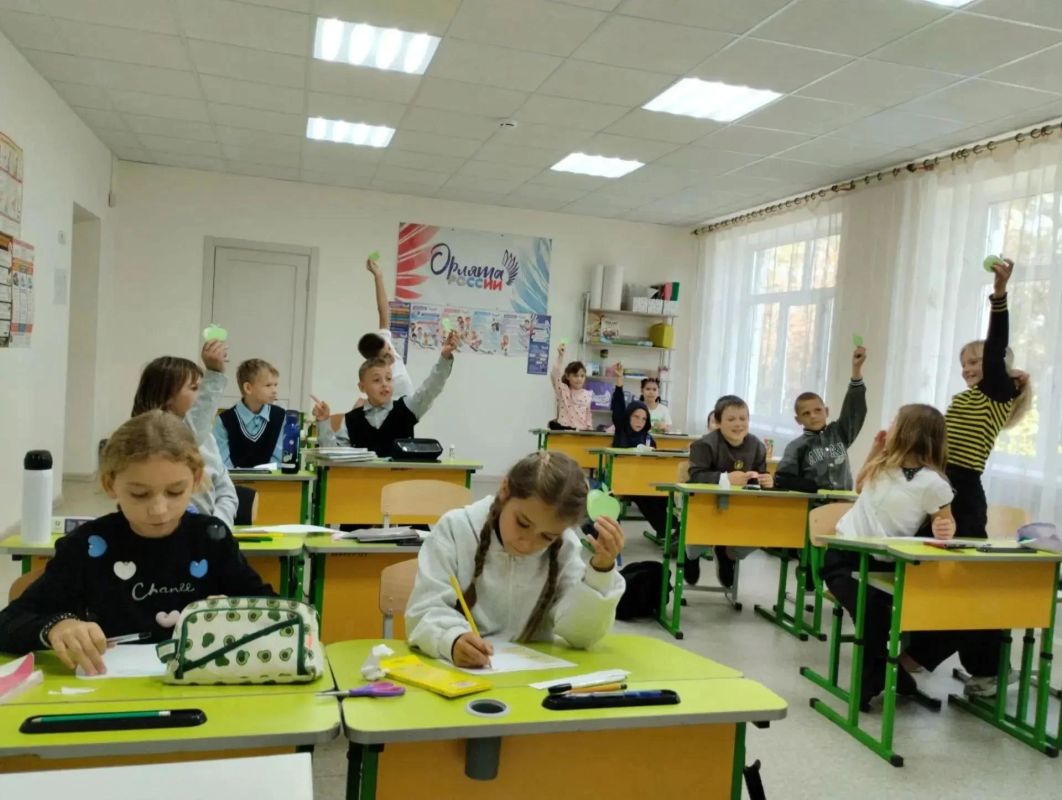 В Красненской школе прошли классные часы «Здоровье — главная ценность» В Красненской школе прошли классные часы «Здоровье — главная ценность»