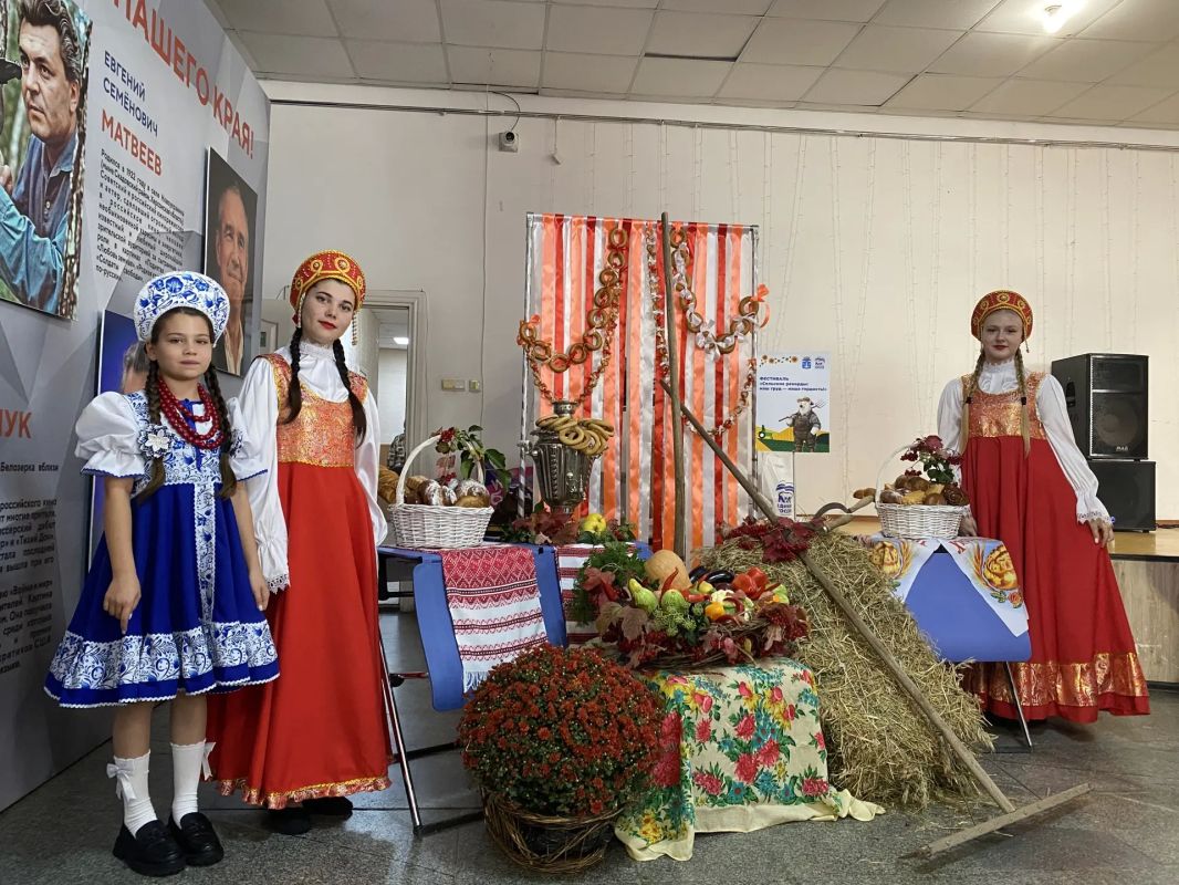 Тыква на 13 килограммов, картофельные изыски и частушки собственного сочинения! Тыква на 13 килограммов, картофельные изыски и частушки собственного сочинения!