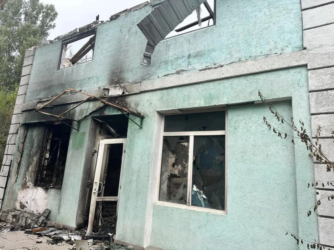 Административное здание Гладковского лесничества в было разрушено в результате ночной атаки беспилотника ВСУ