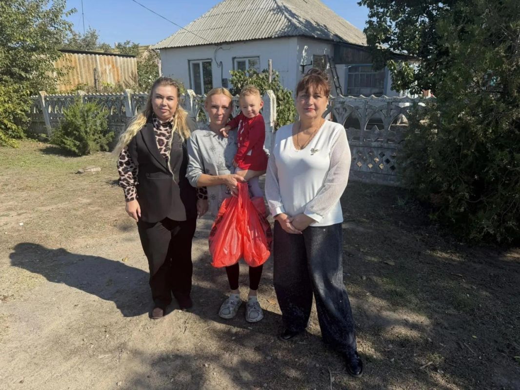 Отдел по делам несовершеннолетних администрации Скадовского округа провел выезд к семьям, находящимся в социально опасном положении и тяжелой жизненной ситуации Отдел по делам несовершеннолетних администрации Скадовского округа провел выезд к семьям, находящимся в социально опасном положении и тяжелой жизненной ситуации