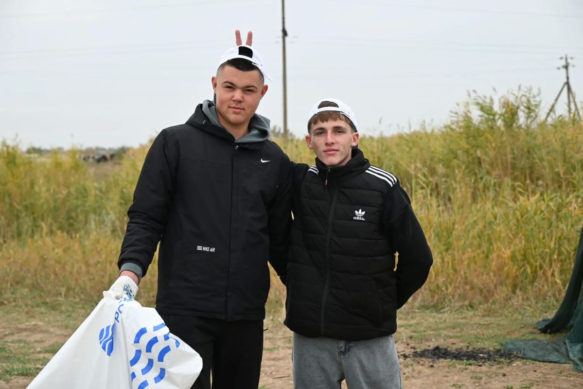Более 100 человек очистили 15 километров береговой линии Сергеевского водохранилища Более 100 человек очистили 15 километров береговой линии Сергеевского водохранилища