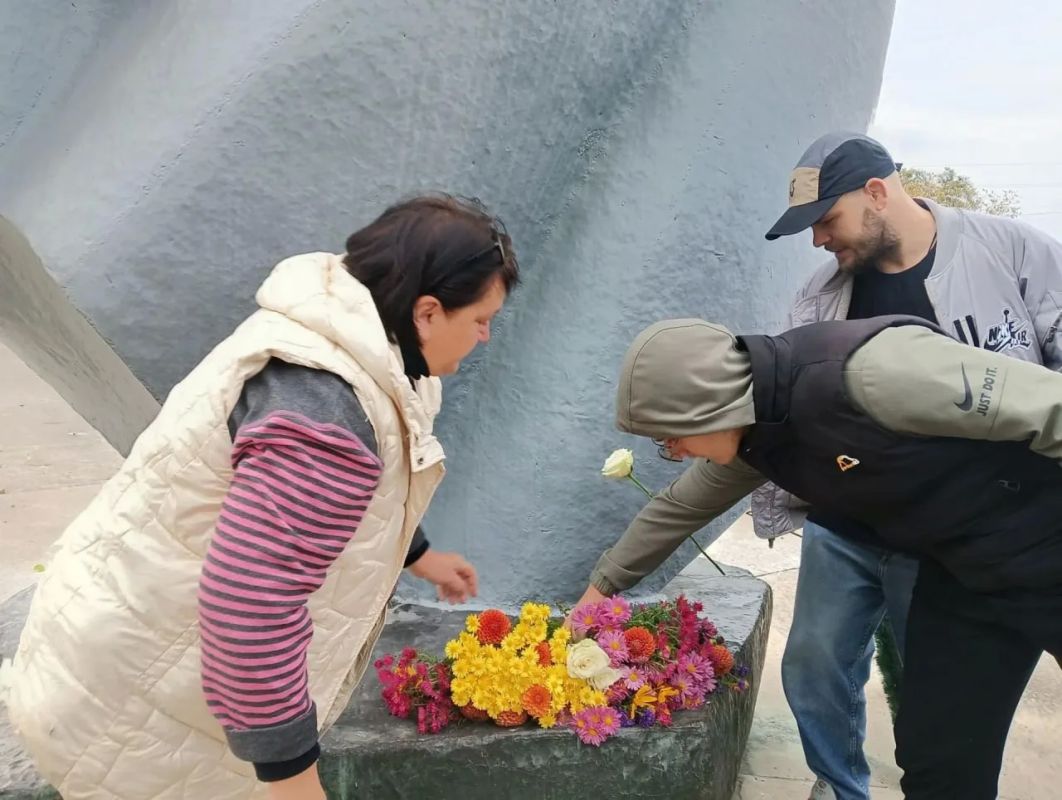Каховке — 235 лет: в городе отметили день рождения памятной церемонией Каховке — 235 лет: в городе отметили день рождения памятной церемонией