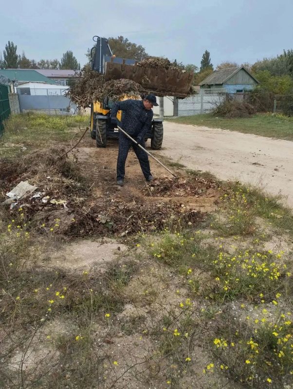 МКУ «Азовкоммунсервис»: чистота и порядок в Геническом округе МКУ «Азовкоммунсервис»: чистота и порядок в Геническом округе
