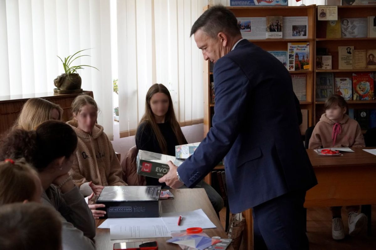 В Новой Каховке продолжаем работать с ребятами В Новой Каховке продолжаем работать с ребятами