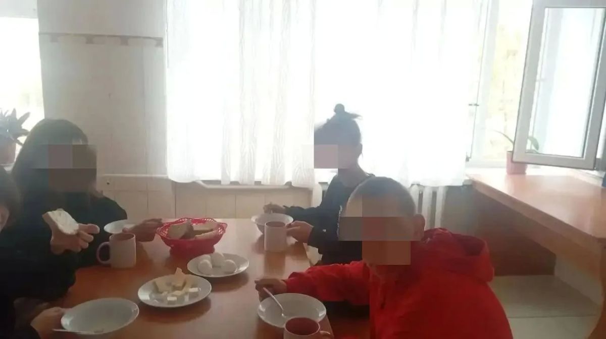 Четверых детей забрали из семьи в Новокаховском округе из-за угрозы их жизни и здоровью Четверых детей забрали из семьи в Новокаховском округе из-за угрозы их жизни и здоровью