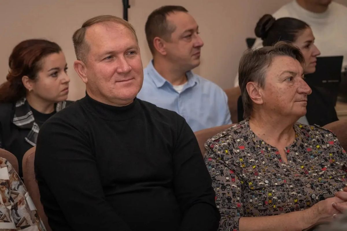 В обновленной Генической школе искусств провели концерт В обновленной Генической школе искусств провели концерт