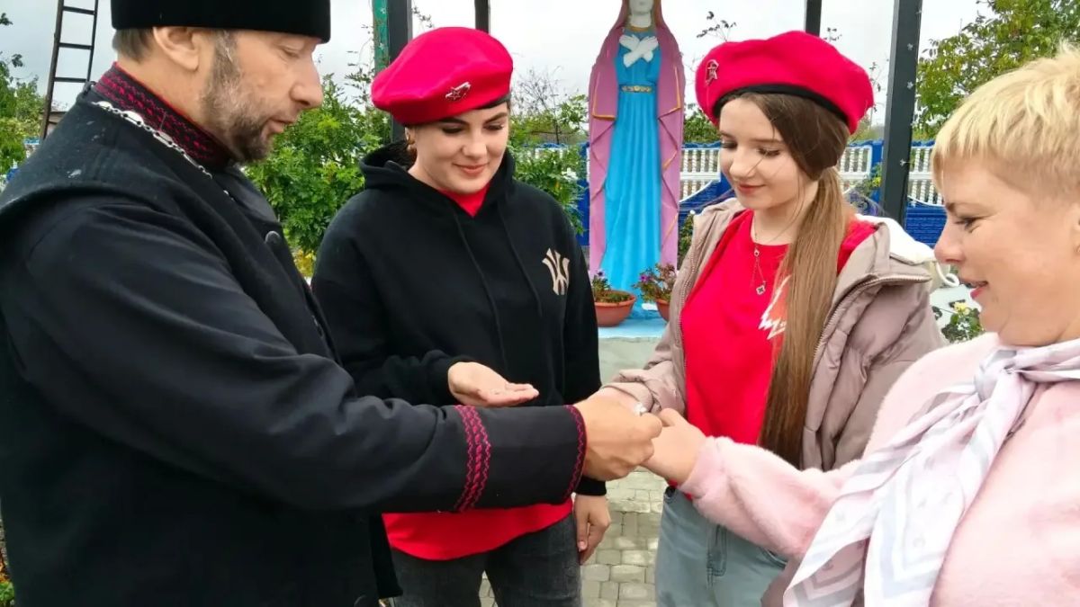 Дружба и духовное единство: ответный подарок от школьников Пензенской области Дружба и духовное единство: ответный подарок от школьников Пензенской области