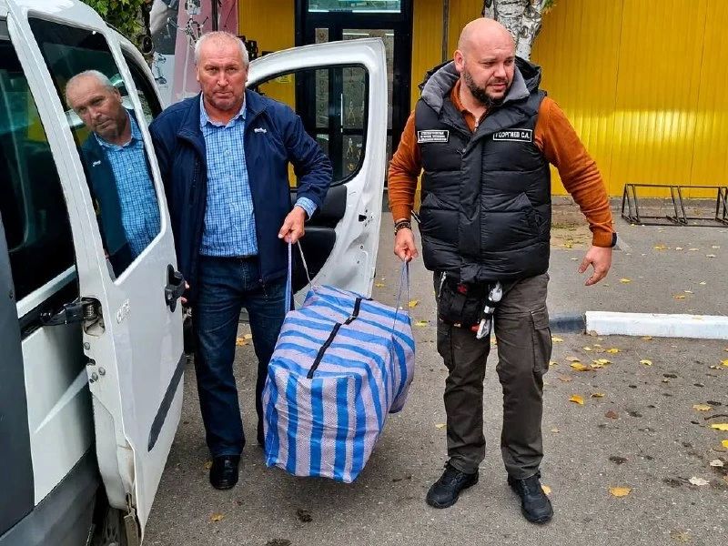 Омбудсмен Сергей Георгиев помог семье с инвалидом первой группы выехать из прифронтовой Новой Збурьевки Омбудсмен Сергей Георгиев помог семье с инвалидом первой группы выехать из прифронтовой Новой Збурьевки