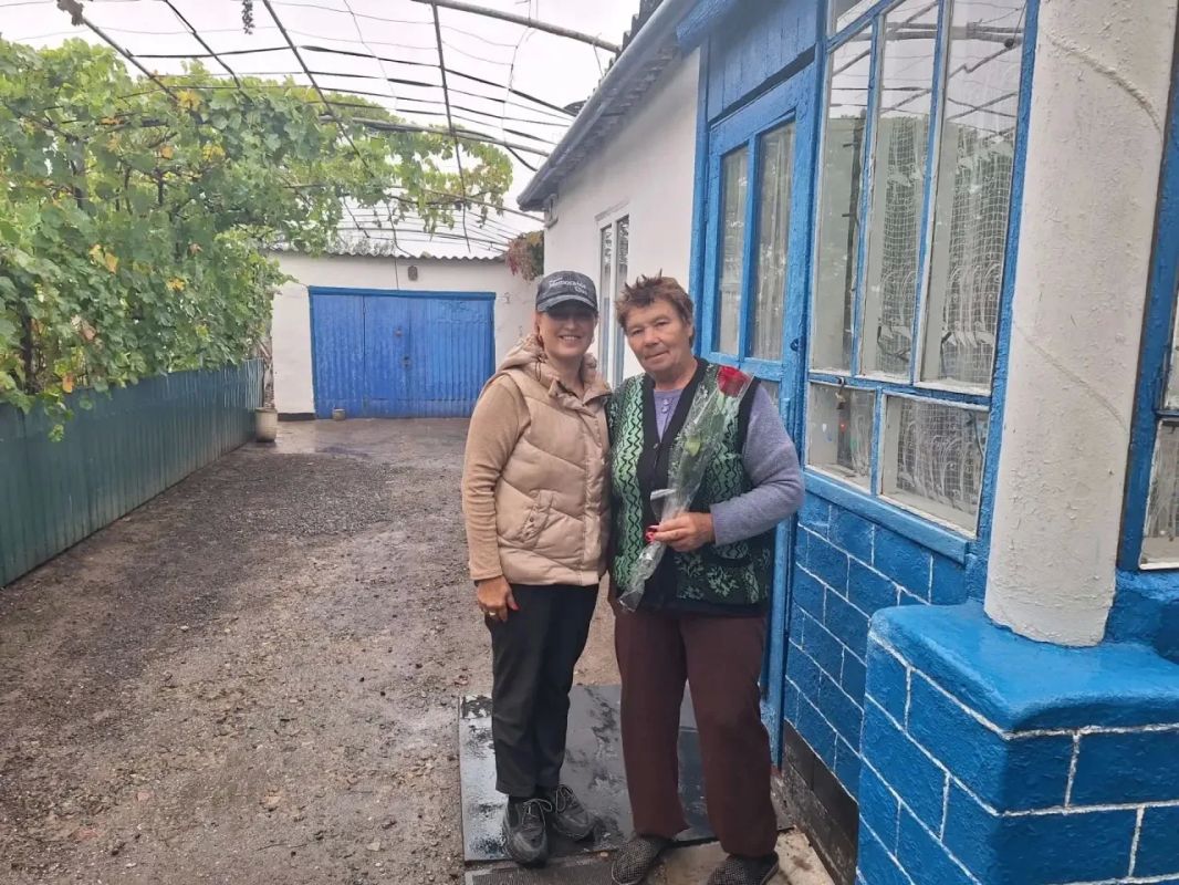 В Новосеменовском территориальном отделе каждый месяц проходит акция поздравления юбиляров! В Новосеменовском территориальном отделе каждый месяц проходит акция поздравления юбиляров!