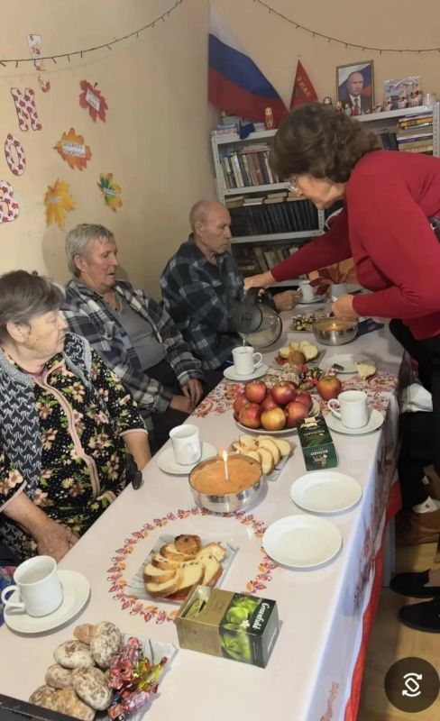В Каховском гериатрическом пансионате отметили Покров Пресвятой Богородицы В Каховском гериатрическом пансионате отметили Покров Пресвятой Богородицы