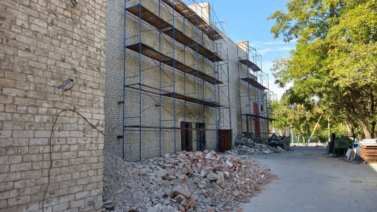 Ольга Осипенко: В рамках Народной программы «Единой России» совместно с главой Новотроицкого округа, секретарём местного отделения «Единой России» Евгенией Кузьменко и председателем Совета депутатов Алексеем Козубским... Ольга Осипенко: В рамках Народной программы «Единой России» совместно с главой Новотроицкого округа, секретарём местного отделения «Единой России» Евгенией Кузьменко и председателем Совета депутатов Алексеем Козубским...