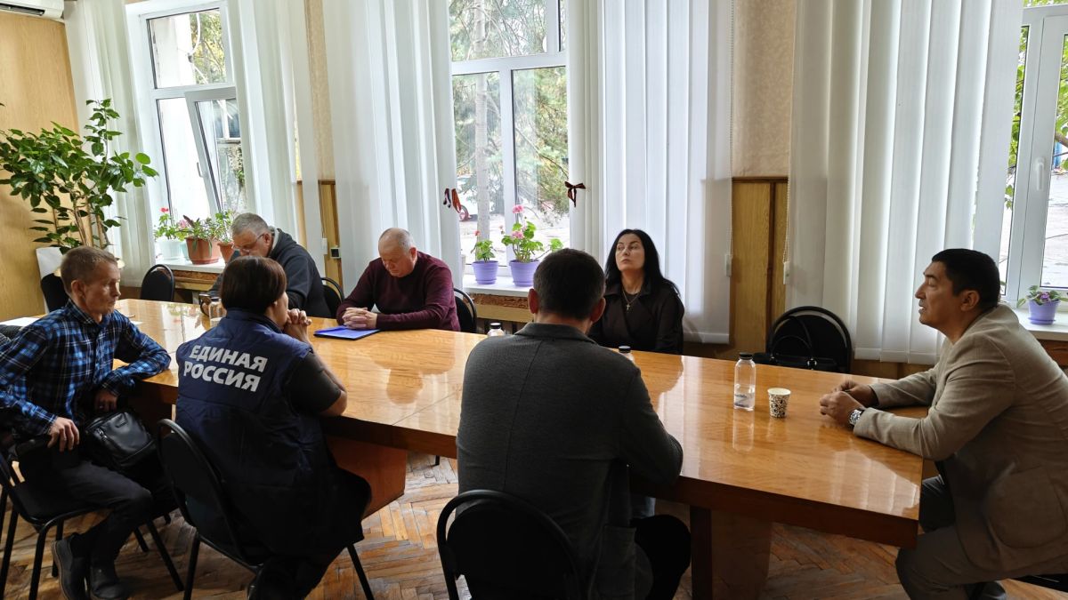 Координация ради результата: в Каланчаке прошёл круглый стол Единой России